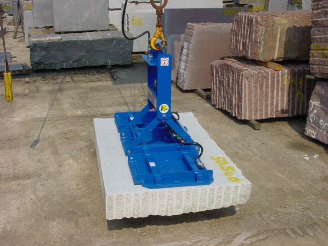 Système de Levage à Vide Type NV.OJ 3 x 700 x 700 mm H2000 / V2000 kg Elektrique CE