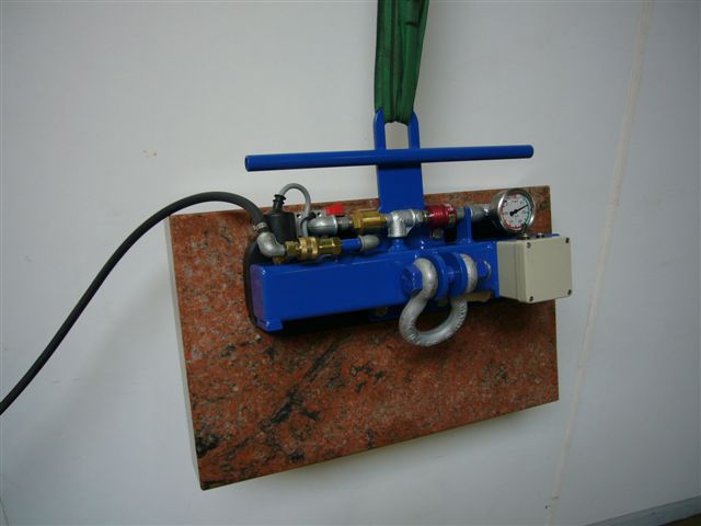 Vacuümheftuig Type WG.5Y op Perslucht - zuignap 540 x 150 mm hard - Inclusief CE  Alarmsysteem