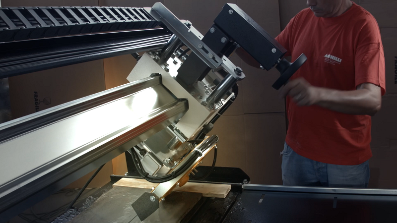 Achilli Zaagmachine AFR-C