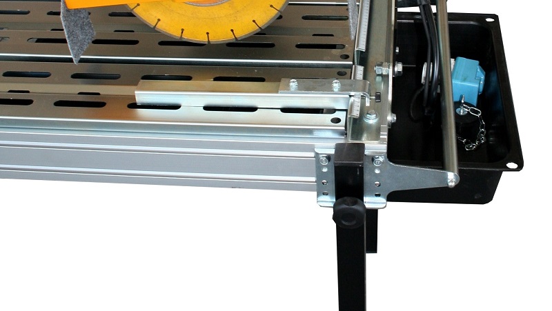 Achilli Tafelzaagmachine ALU